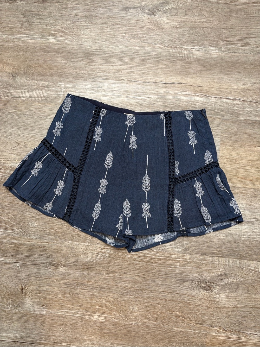 Moon River Navy Floral Embroidered Women’s Short